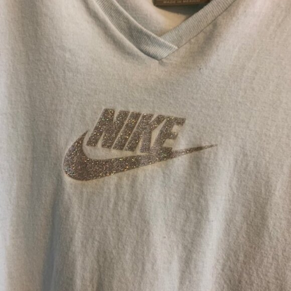 NIKE Vintage Women's Size L V-Neck T-Shirt Lt. Blue Long Sleeve 100% Cotton - Picture 3 of 6